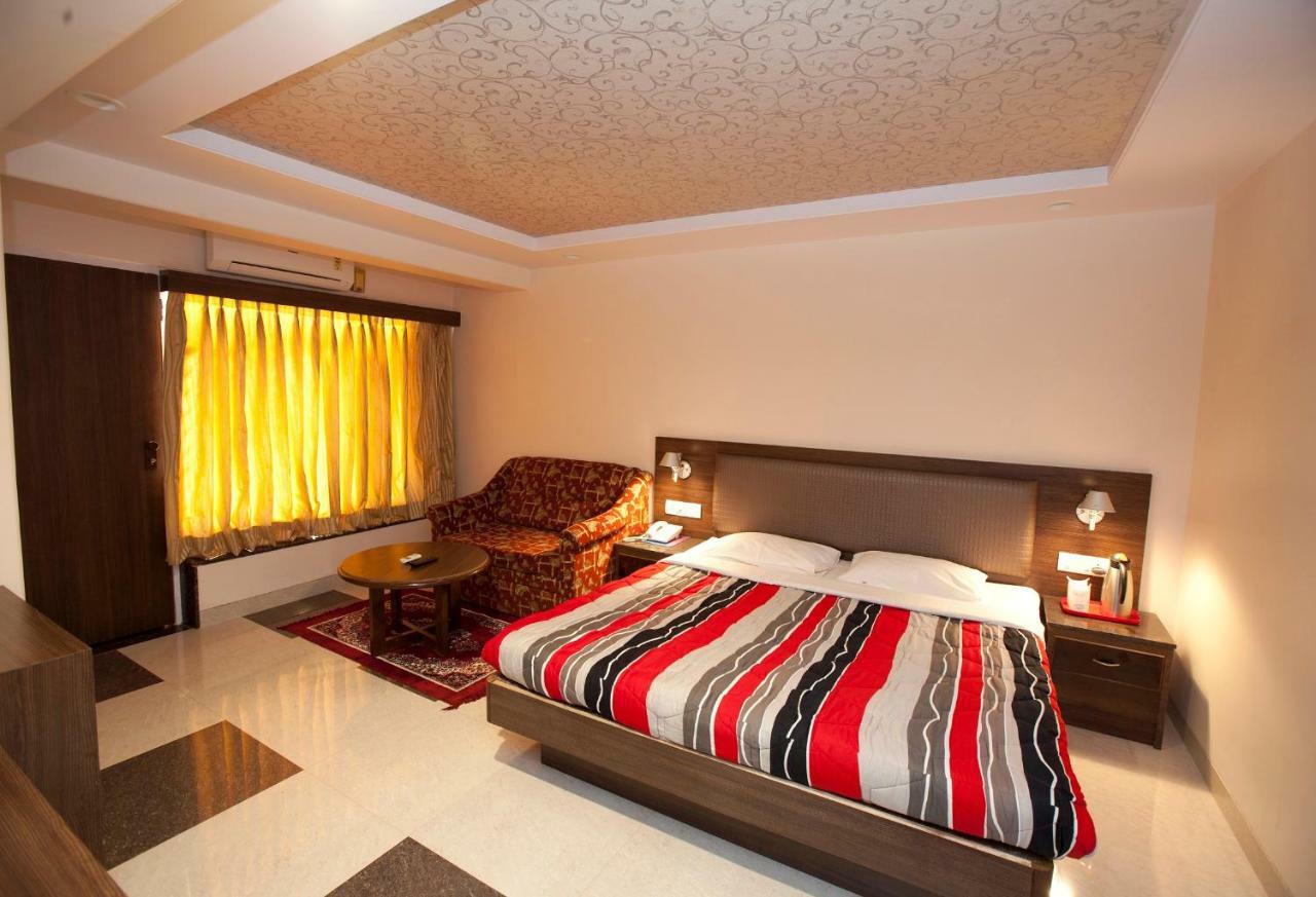 Hotel Usha Ascot Matheran Exteriér fotografie