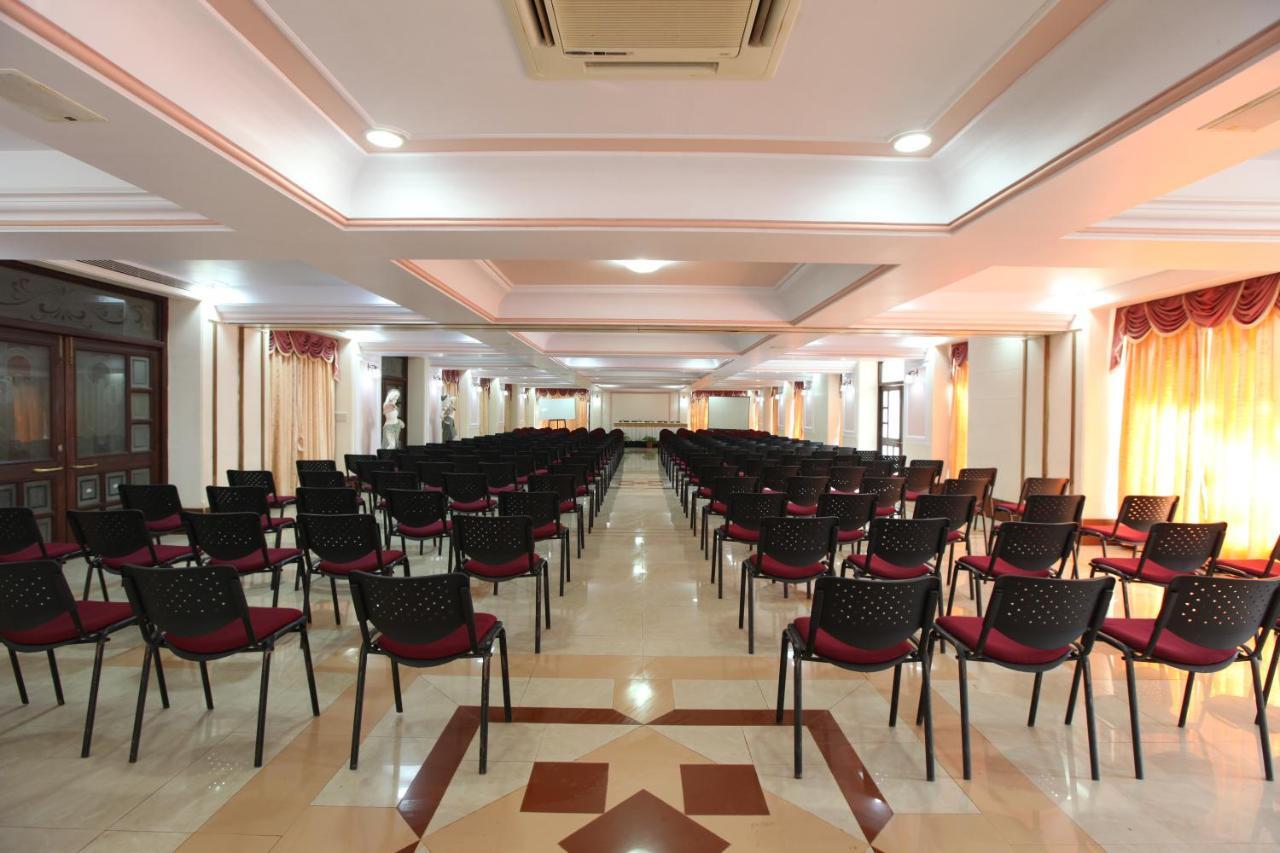 Hotel Usha Ascot Matheran Exteriér fotografie